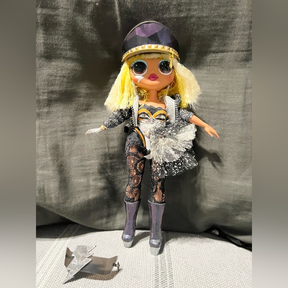 LOL doll - Picture 1 of 1